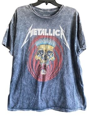 VINTAGE Metallica T-Shirt. Men’s Size Large.